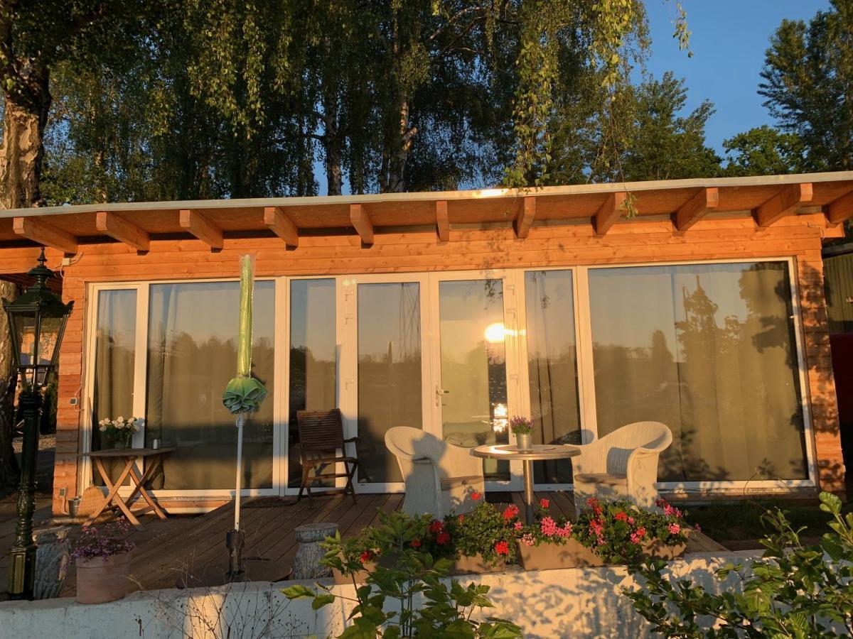 Tiny House Oder Ferienwohnung Auf Der Sunset Marina Berlin Dış mekan fotoğraf